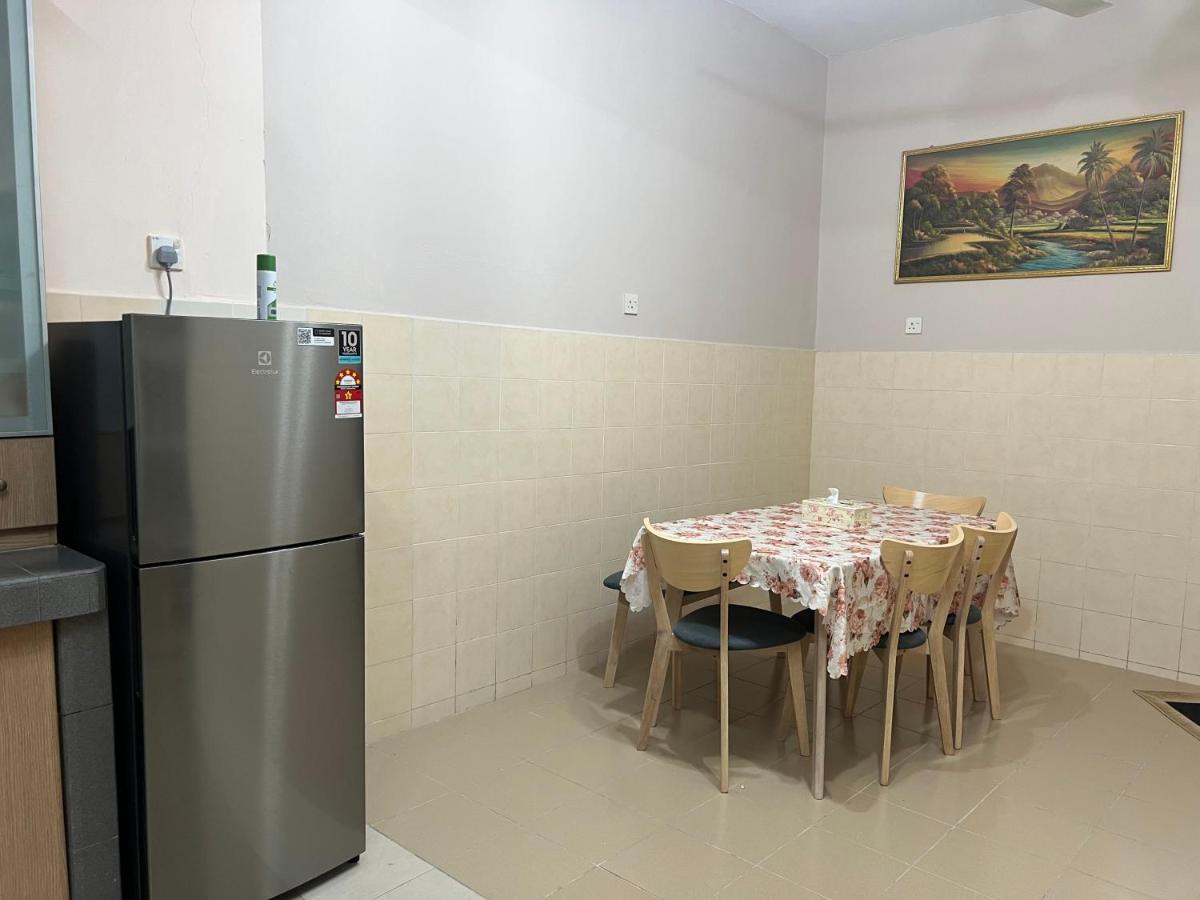 D'Lestari Homestay Seri Kembangan Eksteriør bilde