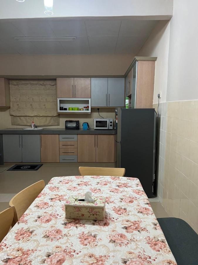 D'Lestari Homestay Seri Kembangan Eksteriør bilde