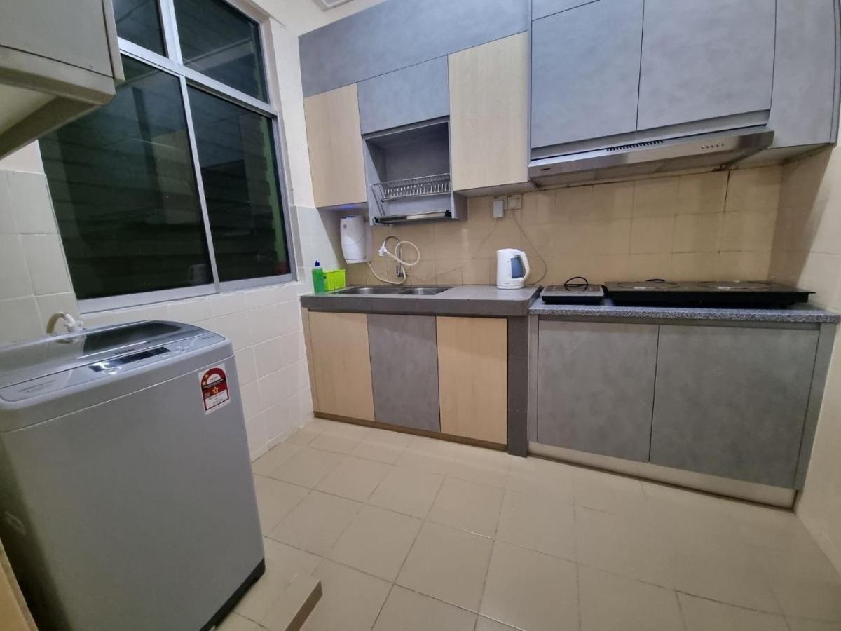 D'Lestari Homestay Seri Kembangan Eksteriør bilde