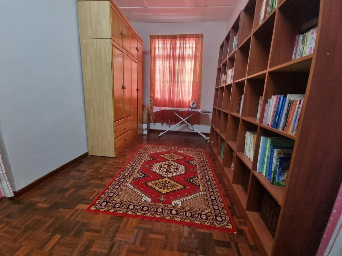 D'Lestari Homestay Seri Kembangan Eksteriør bilde